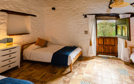 Habitación triple con terraza independiente